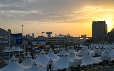 The-kiosks-of-Mina-tents-scaled.jpg